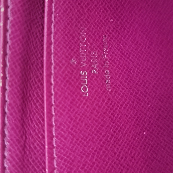 Authentic Louis Vuitton Epi Astrid Wallet - Picture 11 of 14